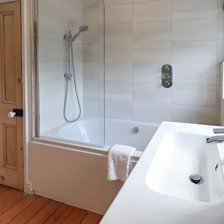 Semesterbostad Daisy *